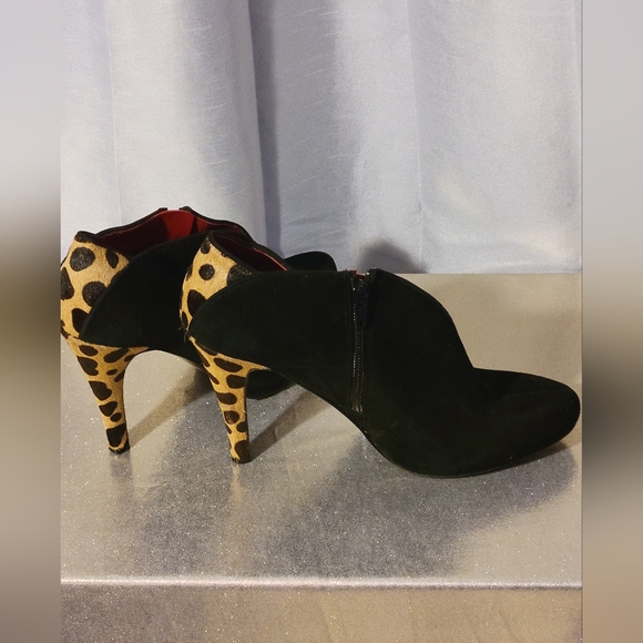 BOGO Ann Marino Black pumps & Nine West animal print ankle boots - Picture 6 of 9